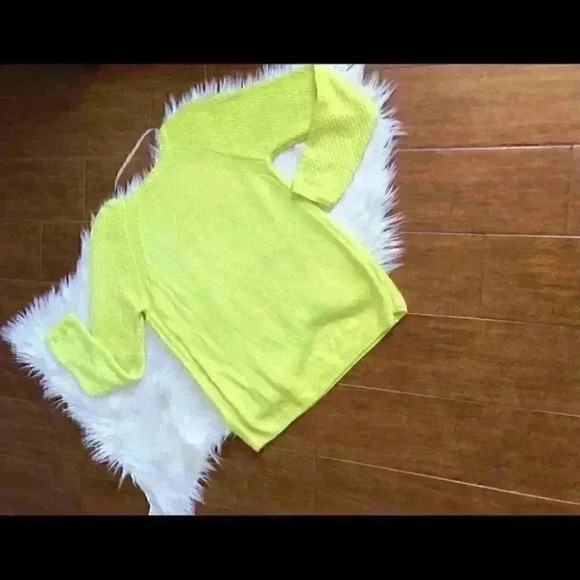 Lemon Lime Sweater Acrylic Size Medium - Picture 6 of 6